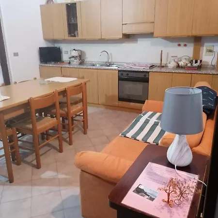 Casa Vacanze 'la Piazza' Dom wakacyjny